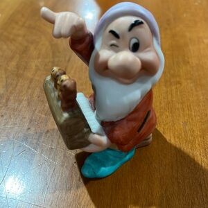 Vintage Disney Snow White & the Seven Dwarfs ~GRUMPY ~ figurine SRI LANKA